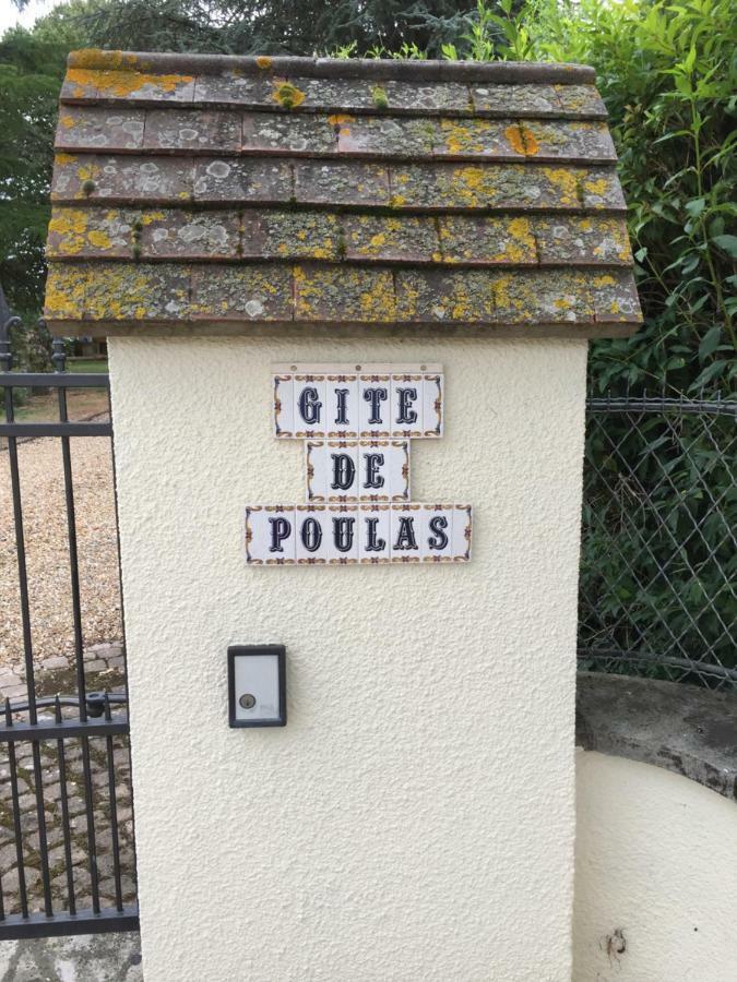 Gite De Poulas Couffy エクステリア 写真
